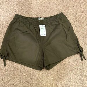 NWT Madewell olive green ladies shorts